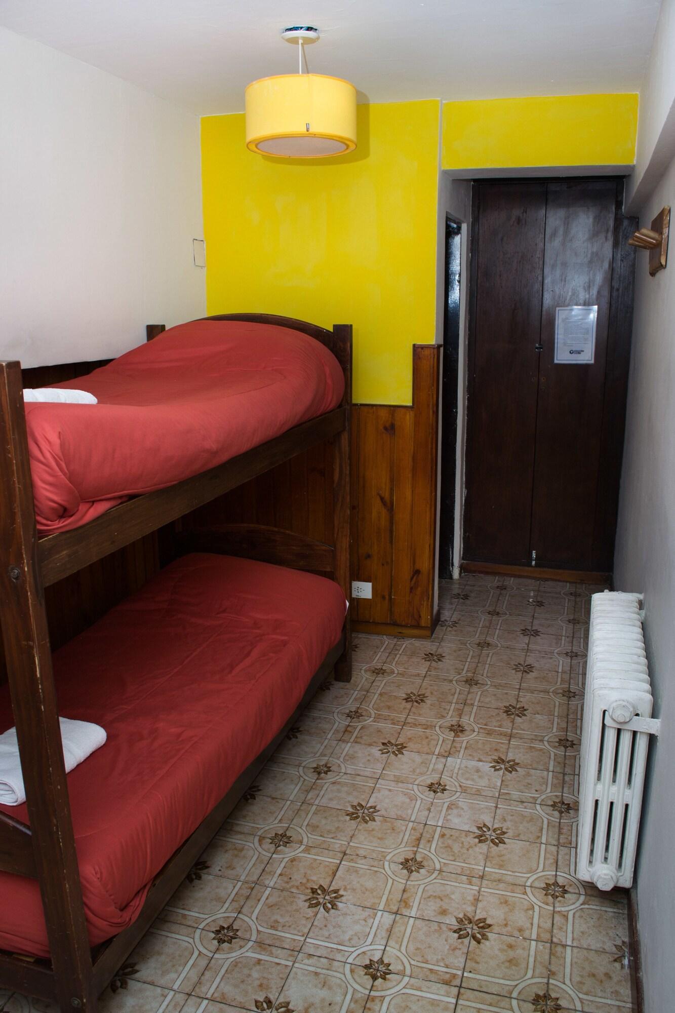 Hostel Inn Bariloche (Adults Only) Экстерьер фото