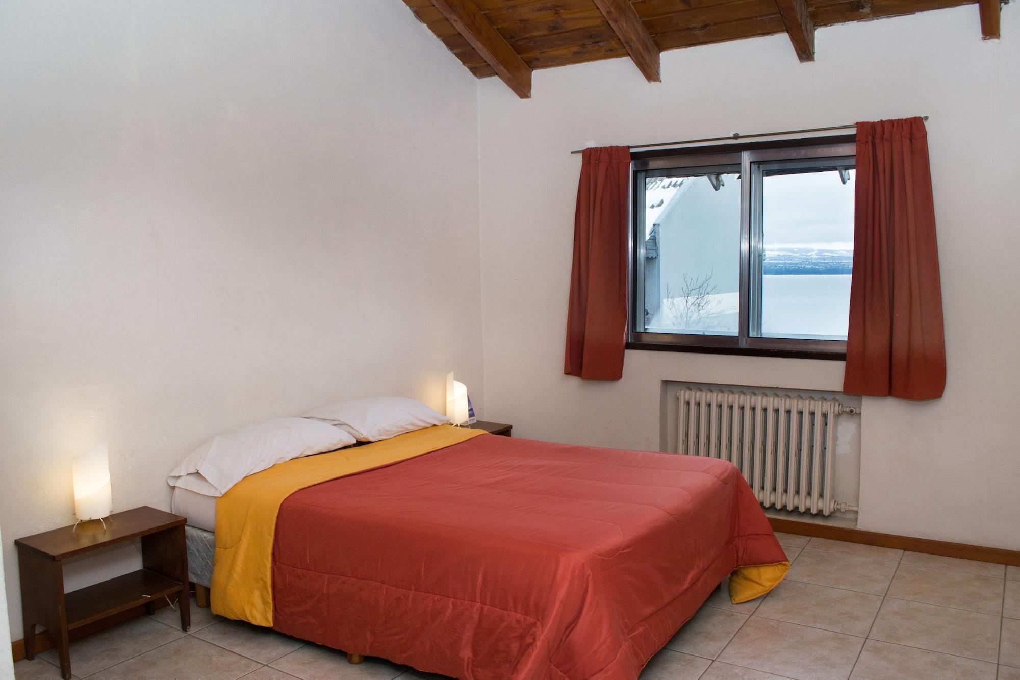Hostel Inn Bariloche (Adults Only) Экстерьер фото